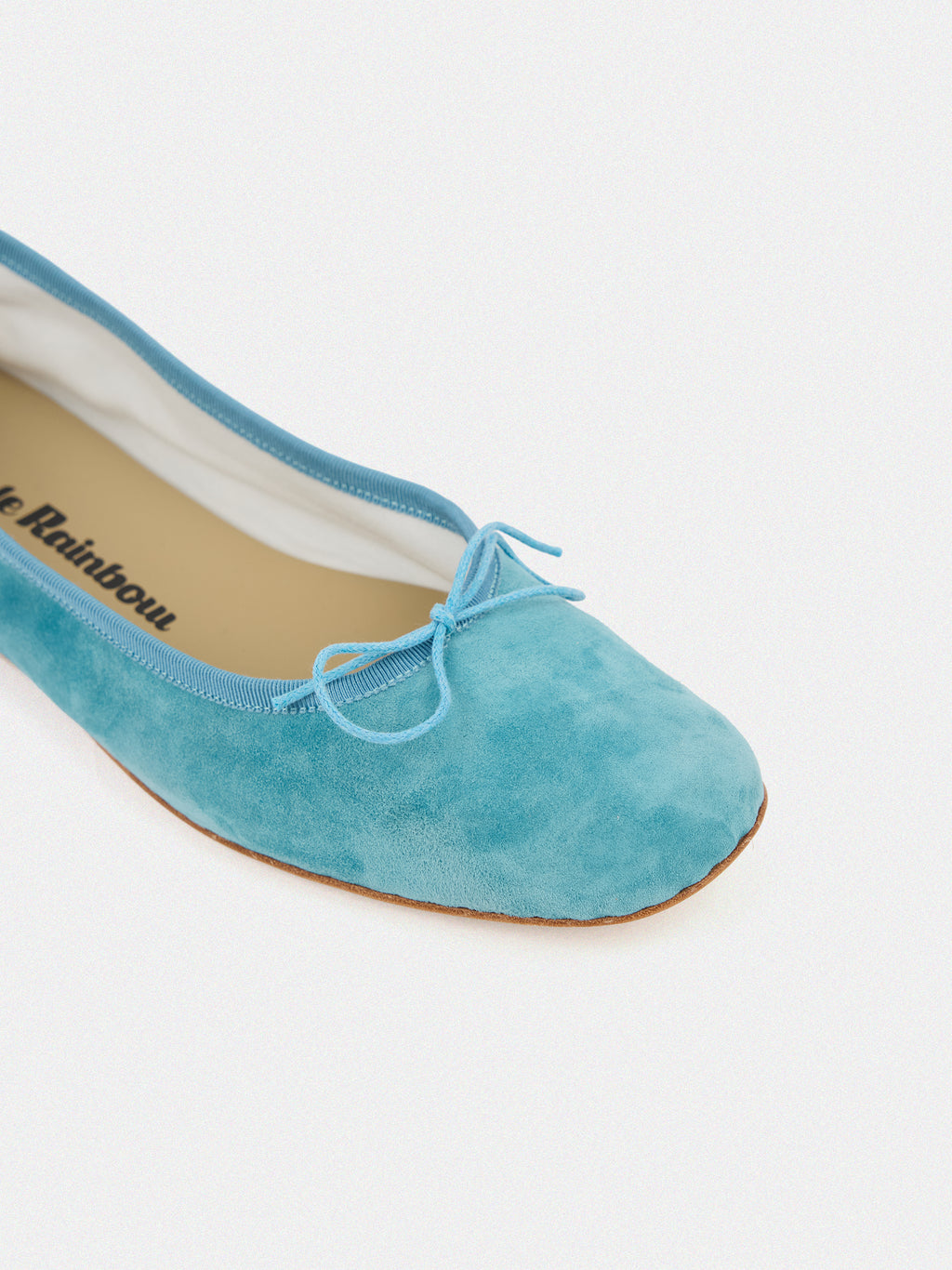 Claire Waterblue