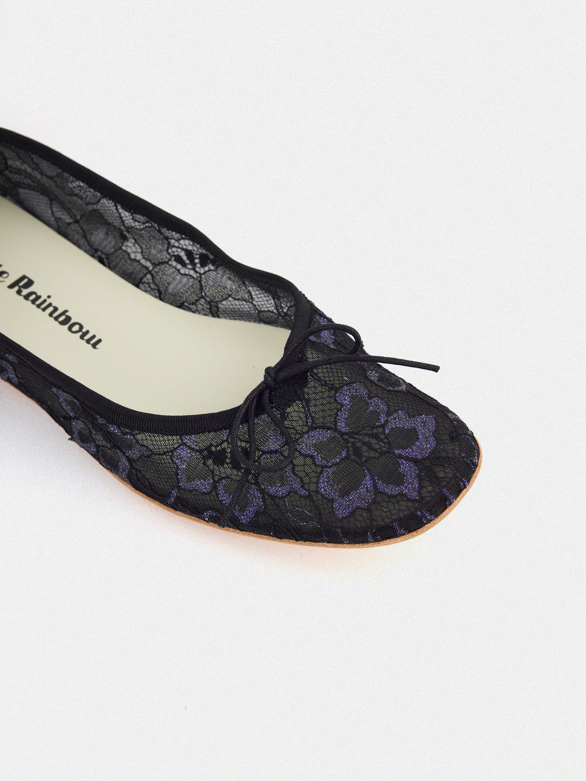 Claire Lace Iris