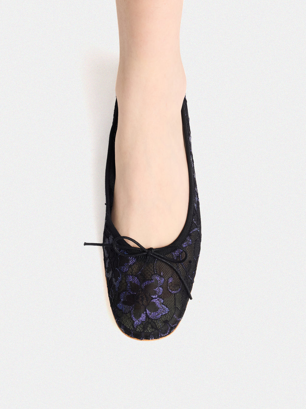Claire Lace Iris